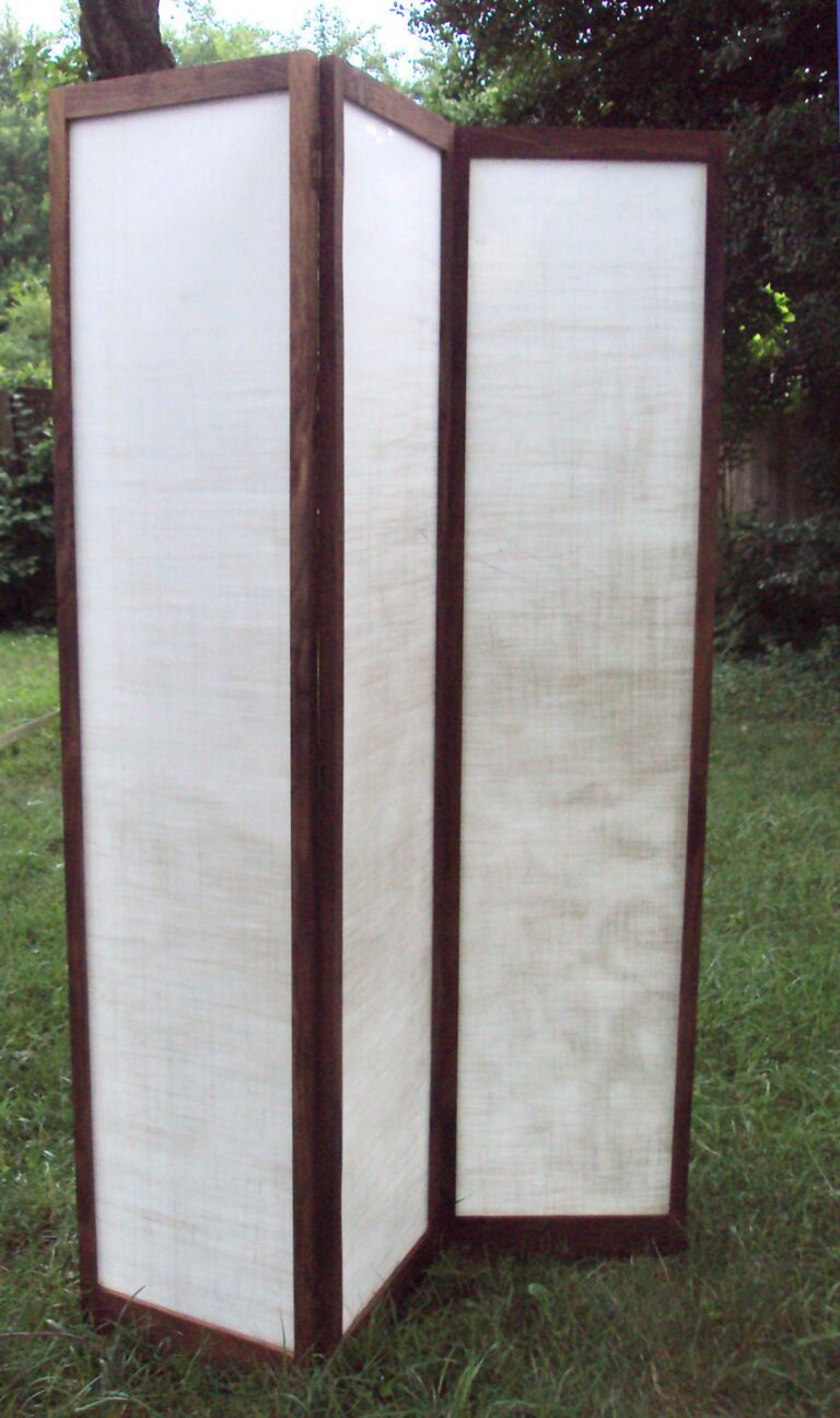 Upcycled Cutting Mat Privacy Screen